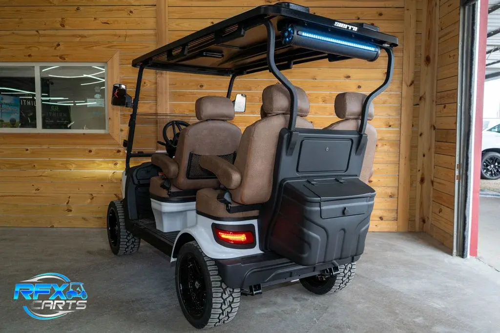 2026 Sierra LSV AX4 photo 5