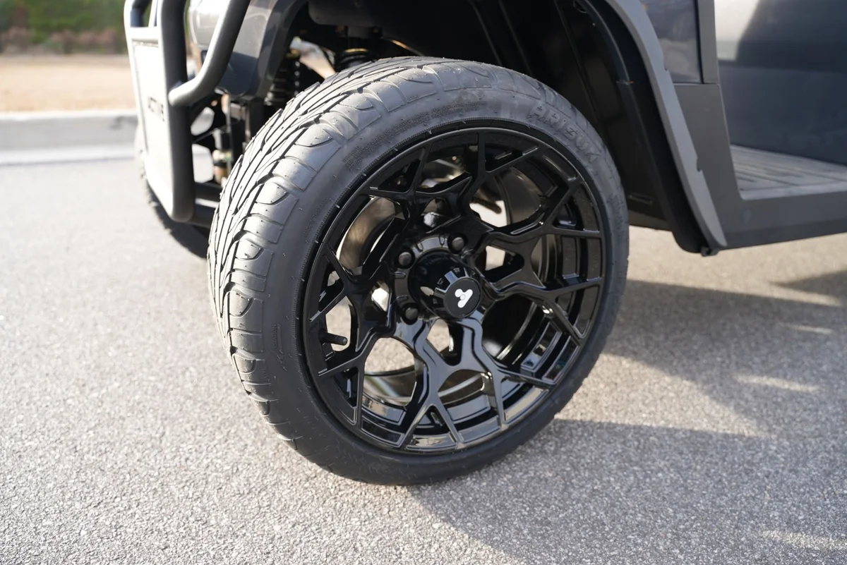 2026 Active EV Pulse 4F photo 13