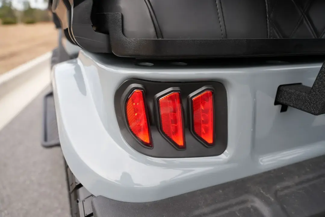 2025 Edge-EV Lux F4 photo 27