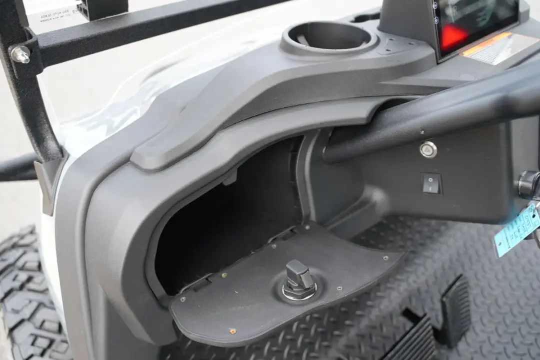 2025 Edge-EV Lux F4 photo 18