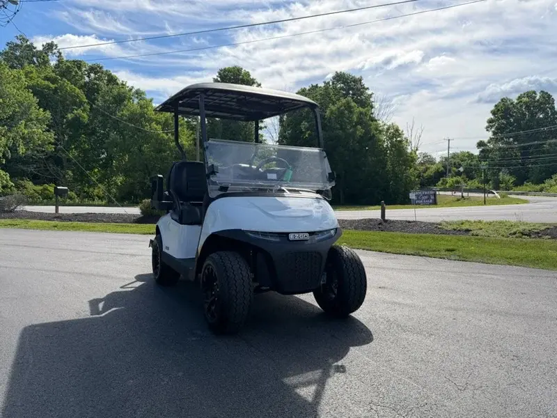 2026 E-Z-GO RXV ELITE 2/2 photo 4