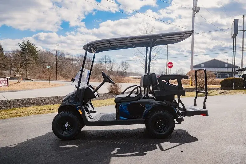2025 E-Z-GO Valor photo 5