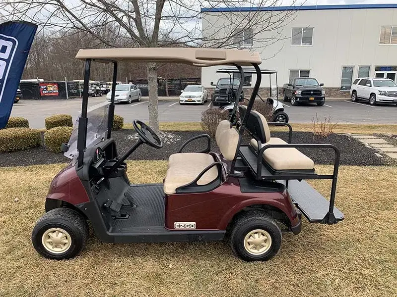 2015 E-Z-GO RXV photo 4