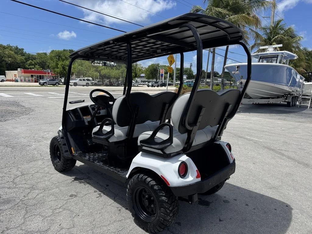 2026 E-Z-GO Liberty ELiTE Lithium photo 7