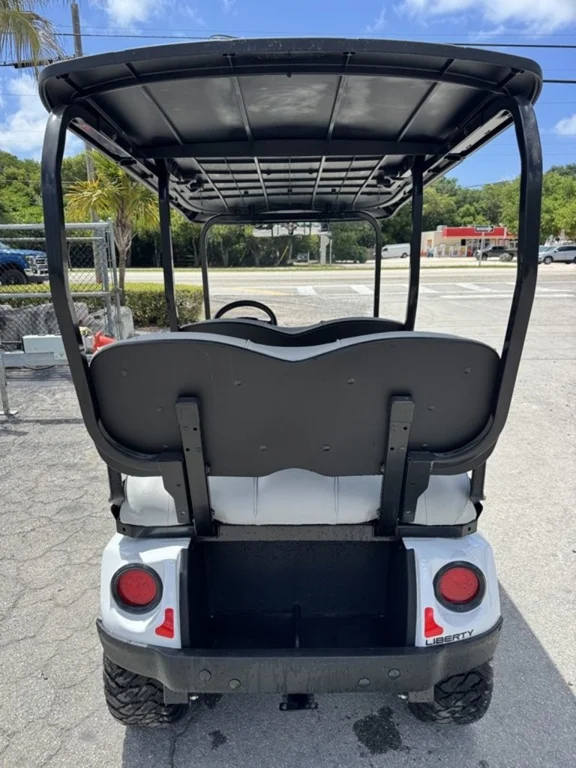 2026 E-Z-GO Liberty ELiTE Lithium photo 8