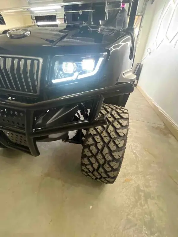 2027 Evolution D5 Maverick 4 Passenger photo 4