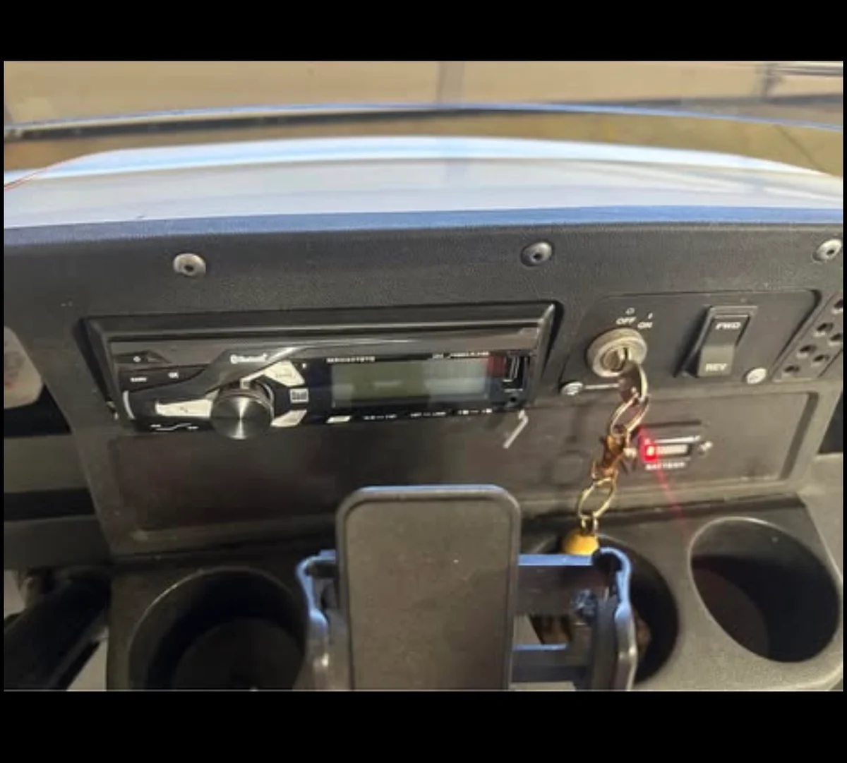 2004 E-Z-GO TXT 48V Electric photo 4