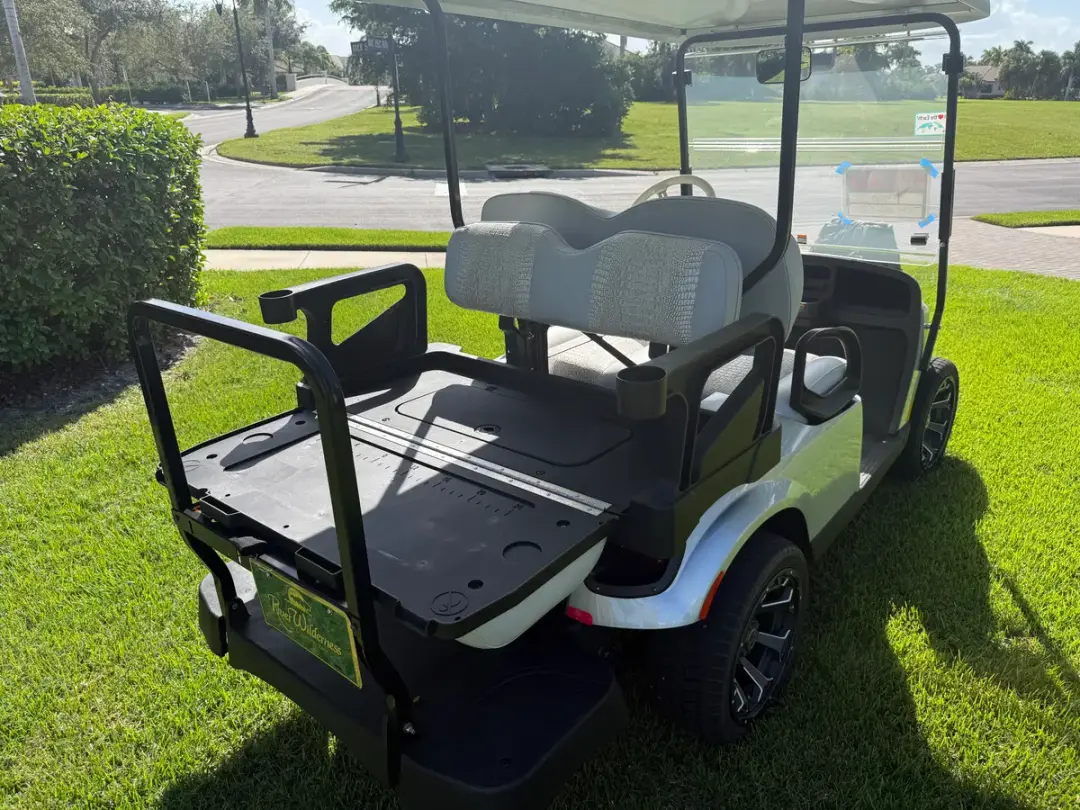 2018 E-Z-GO Valor ELiTE Lithium photo 6