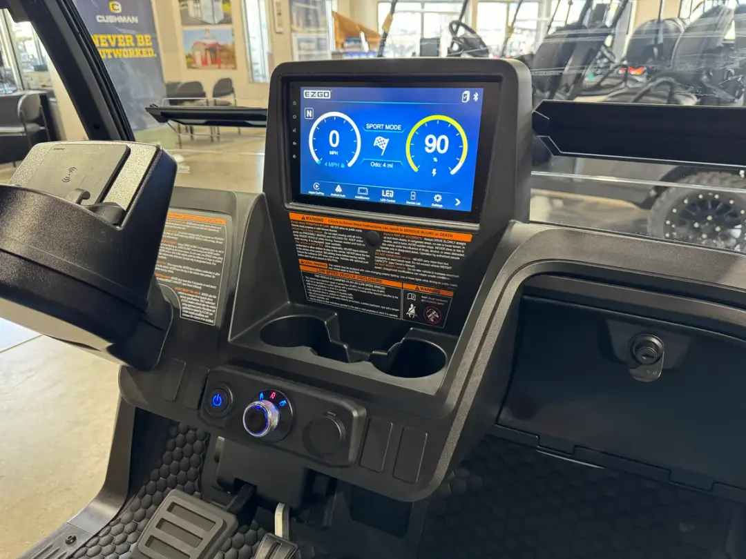 2027 E-Z-GO Liberty LSV photo 10