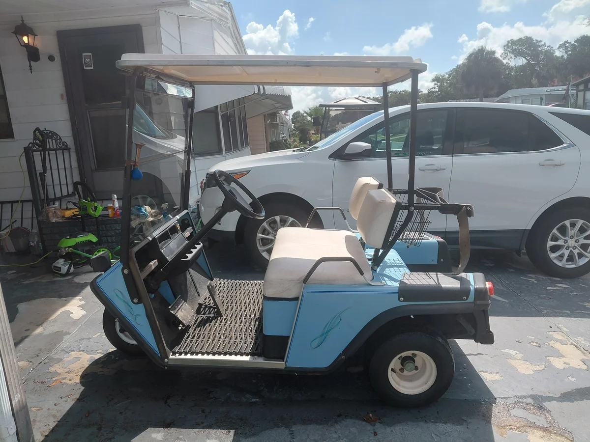 1991 E-Z-GO silver photo 2