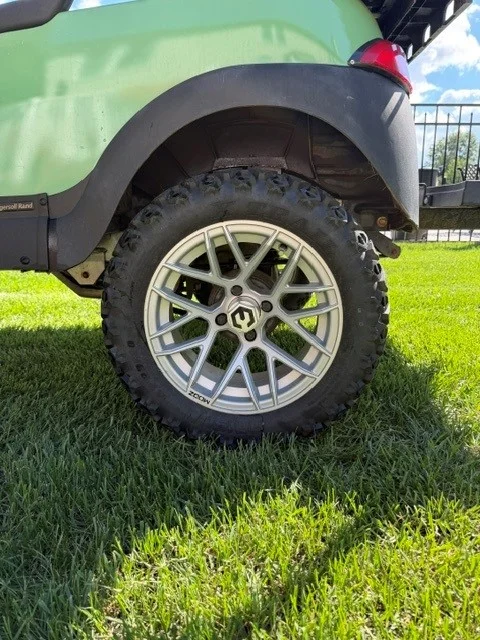 2009 Club Car Precedent Gas photo 6