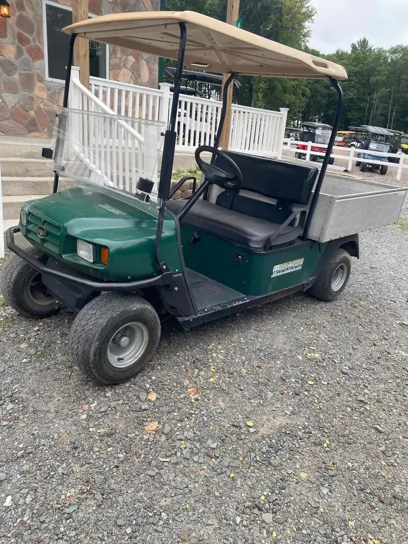 2000 E-Z-GO photo 1