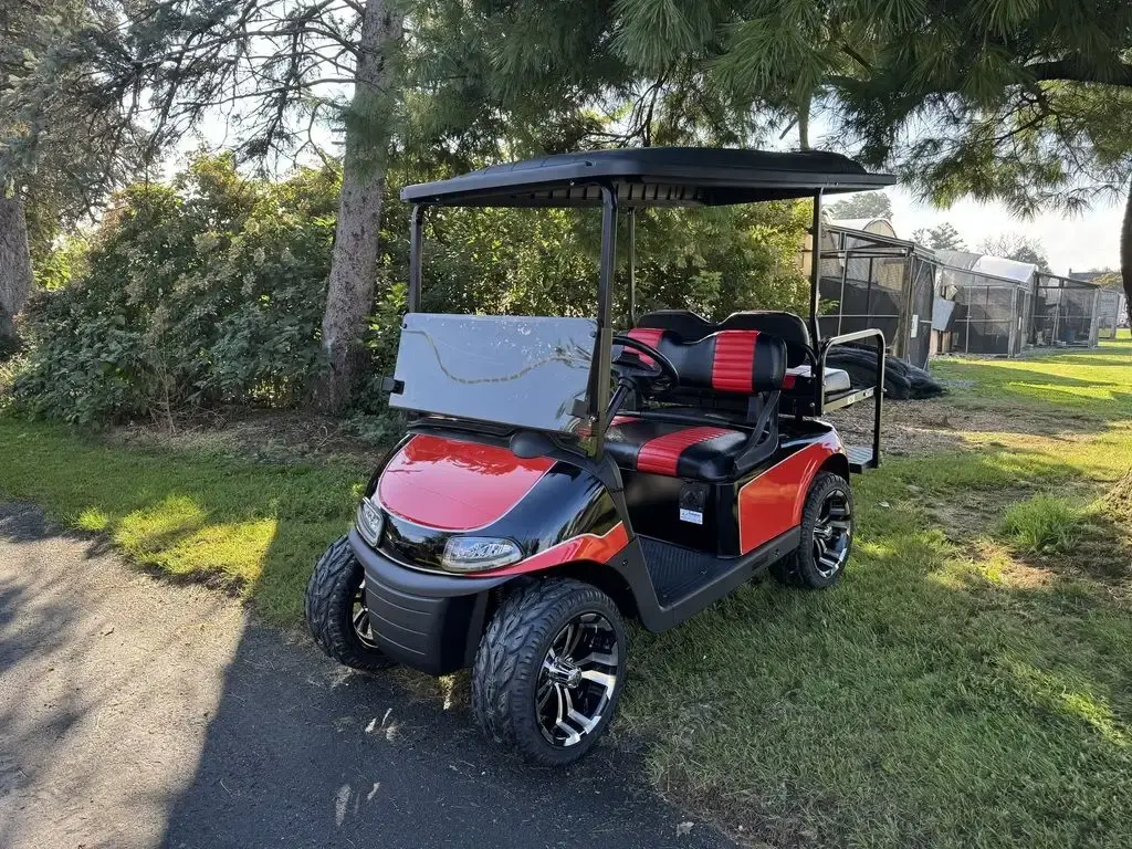 2022 E-Z-GO RXV photo 1