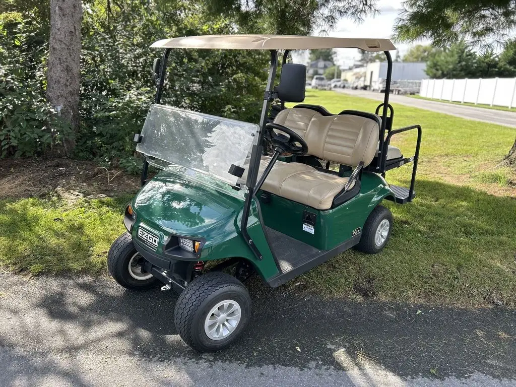 2019 E-Z-GO TXT photo 1