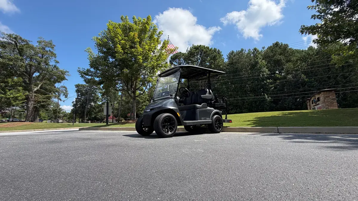 2026 E-Z-GO RXV ELiTE Lithium photo 1