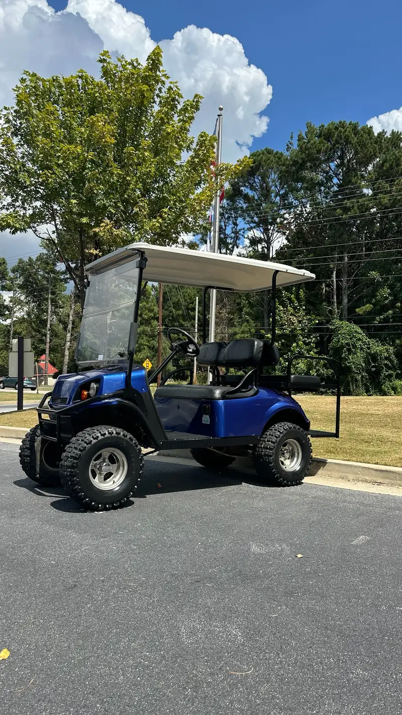 2017 E-Z-GO Express photo 1