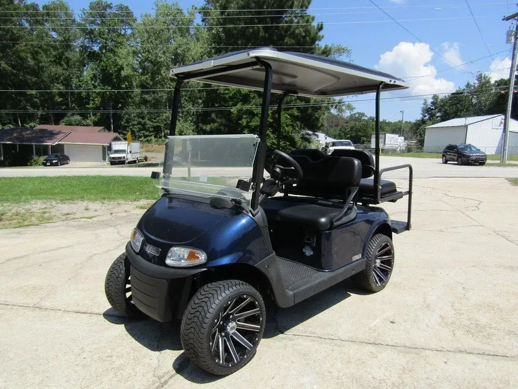 2021 E-Z-GO RXV ELiTE Lithium photo 1