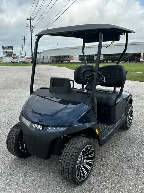 2026 E-Z-GO RXV ELiTE Lithium photo 1