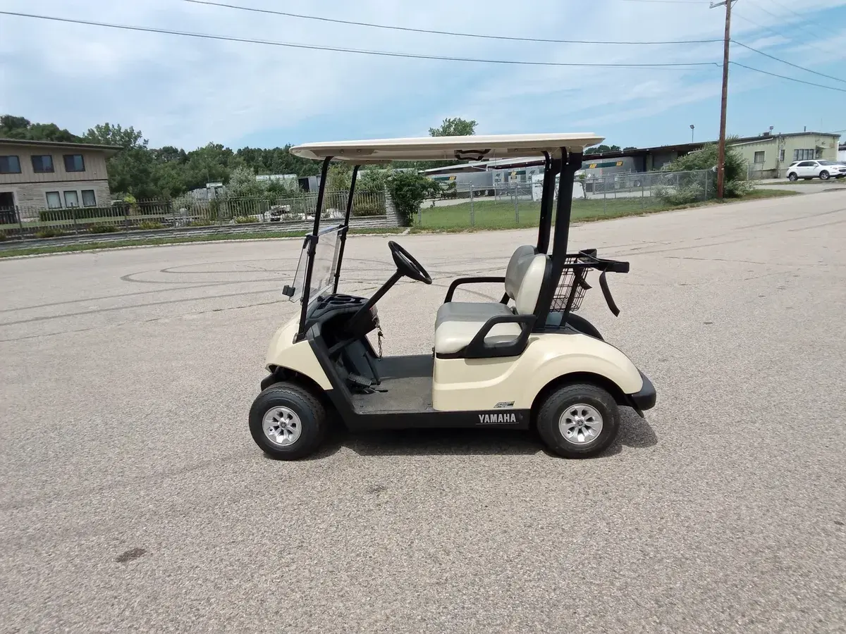 2027 Yamaha Drive photo 1