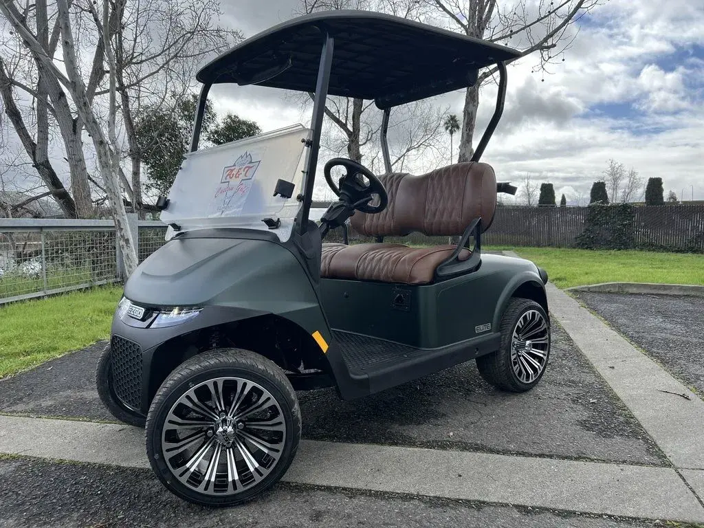 2026 E-Z-GO Freedom ELiTE Lithium photo 1