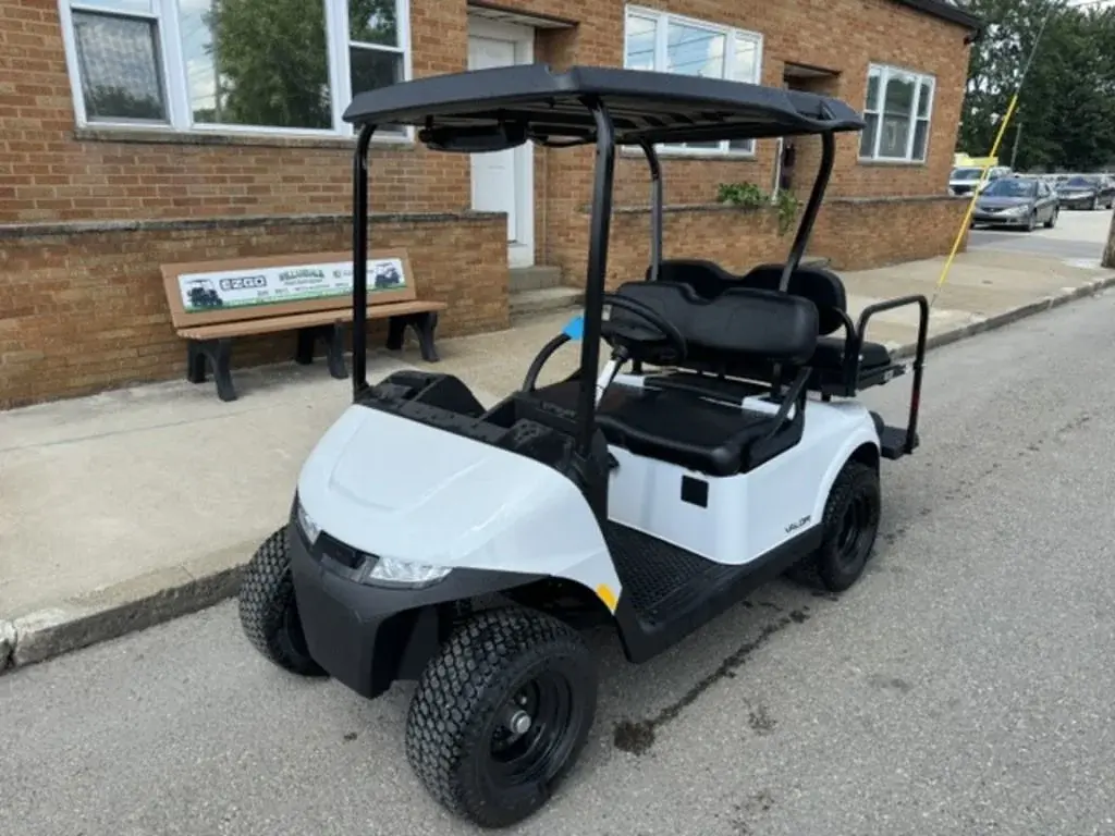 2026 E-Z-GO Valor EX1 Gas photo 1