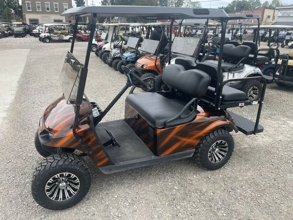 2019 E-Z-GO TXT photo 1