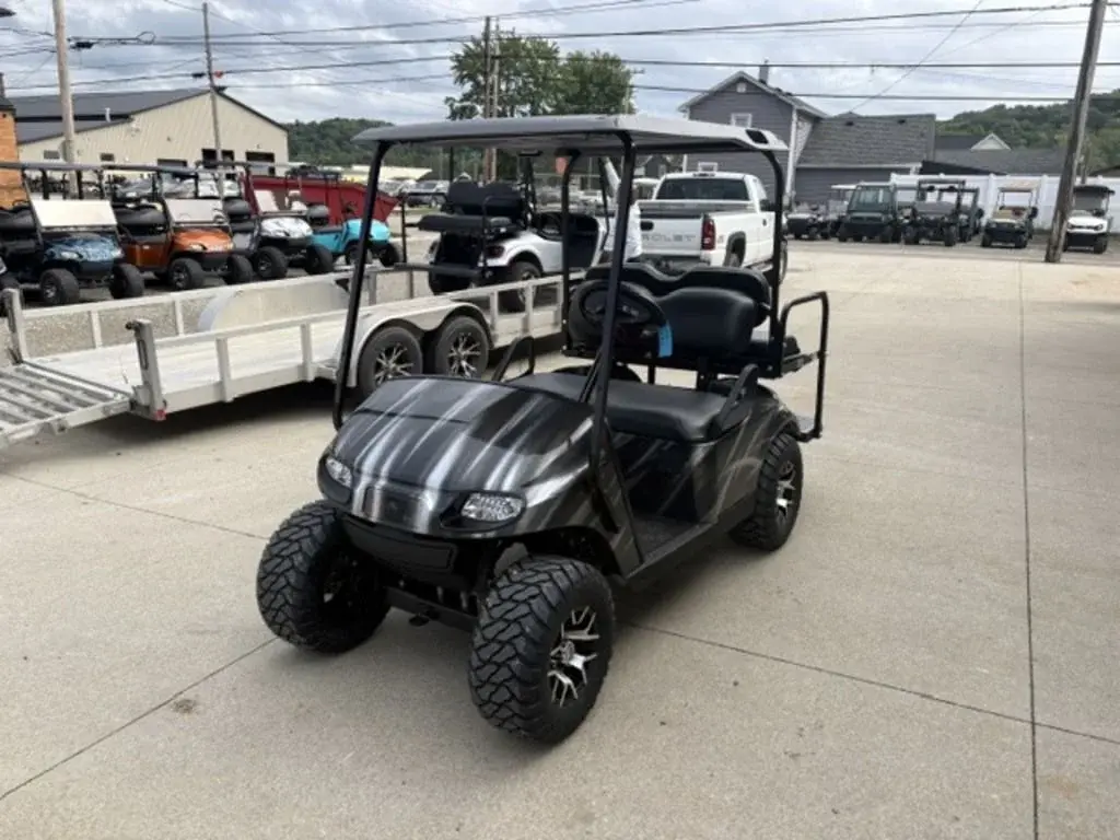 2021 E-Z-GO TXT photo 1
