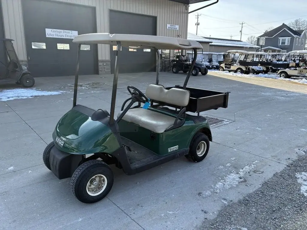 2011 E-Z-GO RXV photo 1