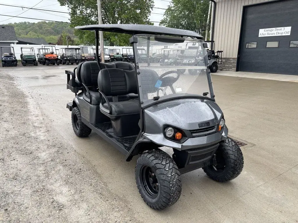 2026 E-Z-GO Express photo 1