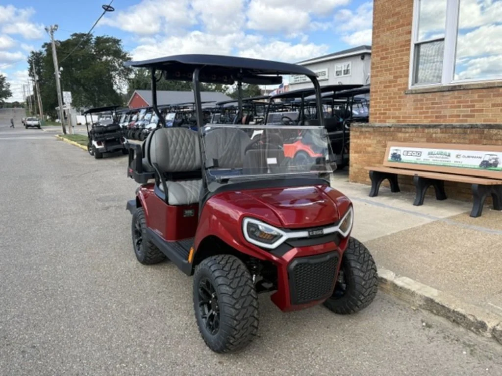 2027 E-Z-GO Liberty photo 1