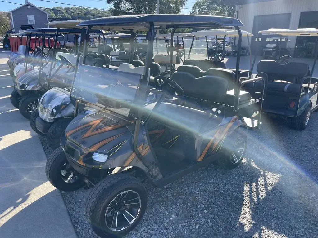 2021 E-Z-GO TXT photo 1