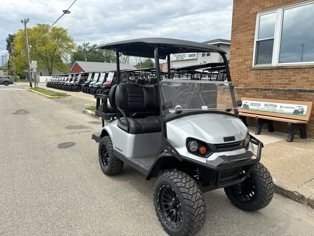 2026 E-Z-GO Express photo 1