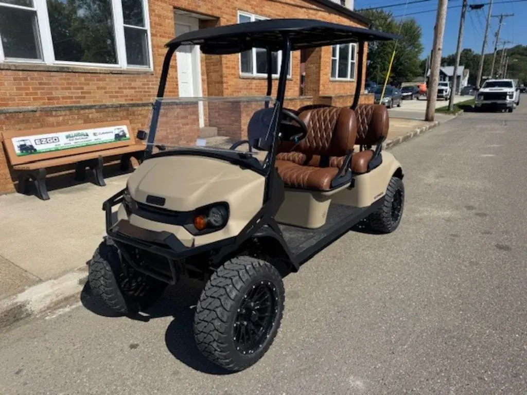 2026 E-Z-GO Dune 4 photo 1