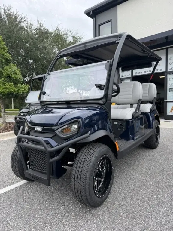 2027 E-Z-GO Liberty photo 1
