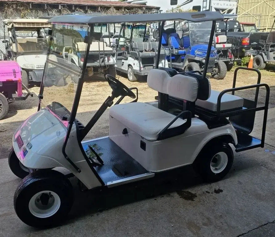1998 E-Z-GO TXT photo 1
