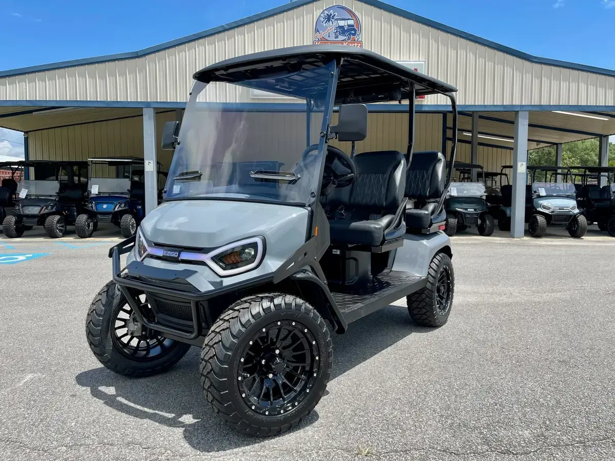2026 E-Z-GO Liberty photo 1