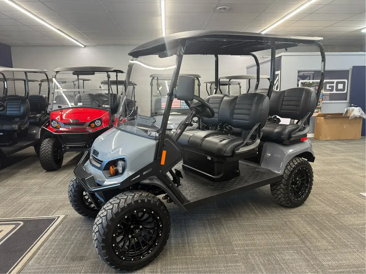 2026 E-Z-GO Liberty ELiTE Lithium photo 1
