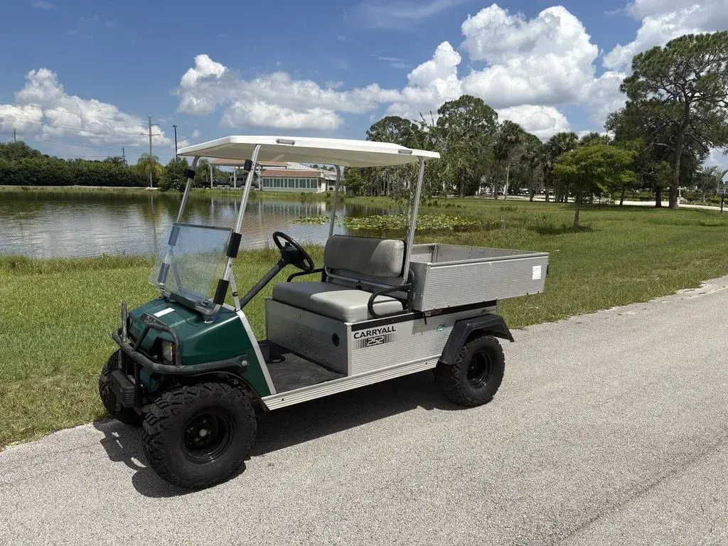 2013 Club Car Carryall photo 1