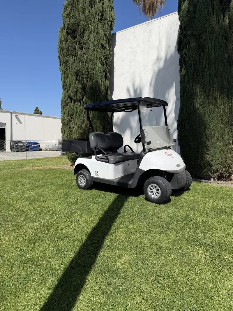 2022 E-Z-GO RXV ELiTE Lithium photo 1