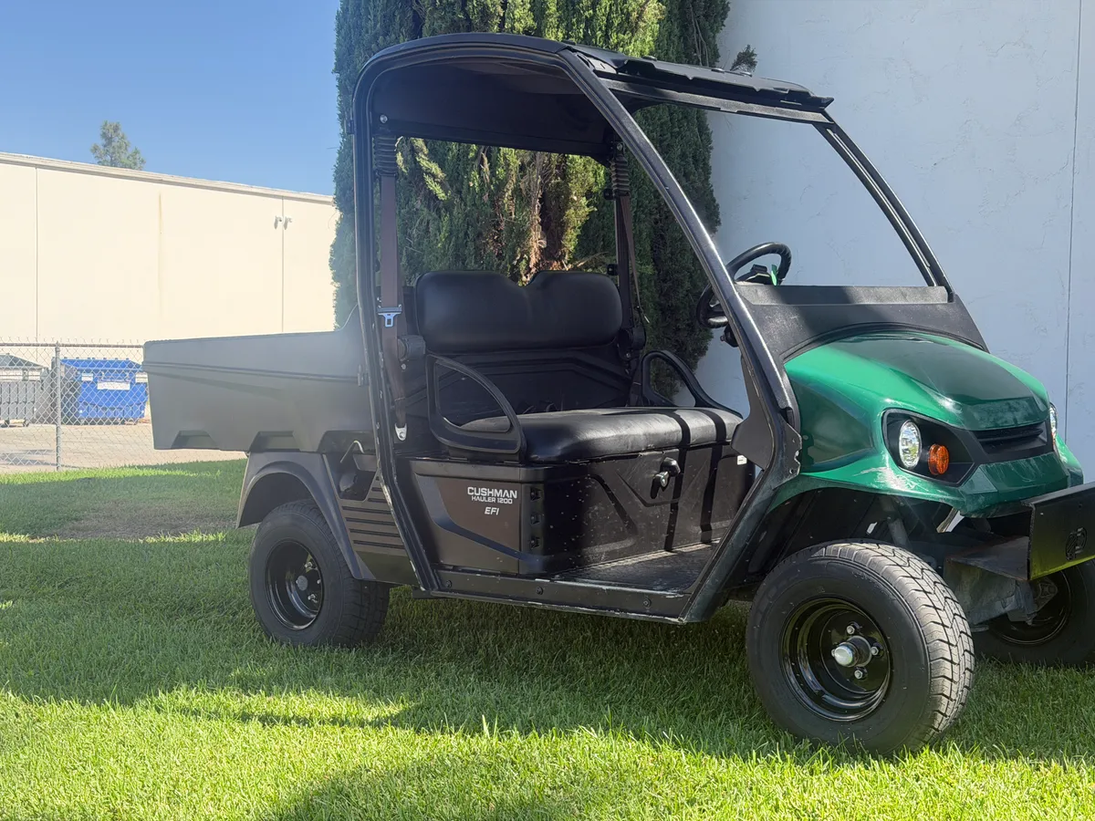 2020 Cushman Hauler 1200 Base photo 1