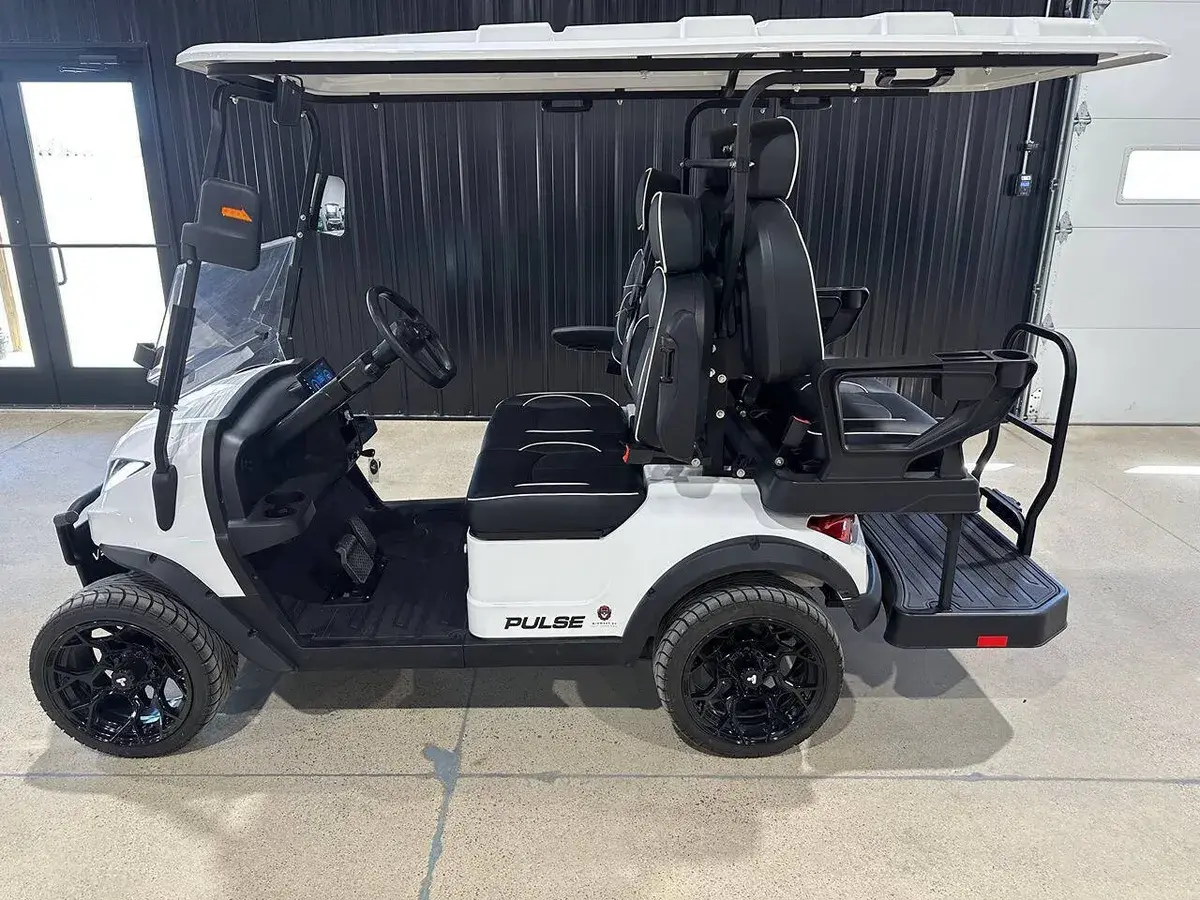 2025 Bintelli Active 4PR photo 1