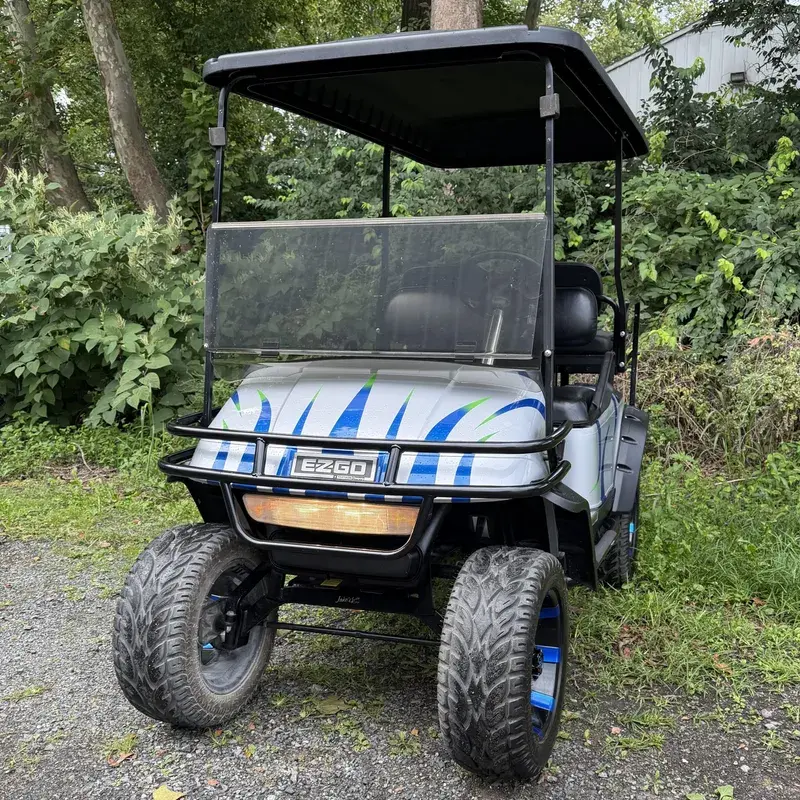 2001 E-Z-GO TXT photo 1