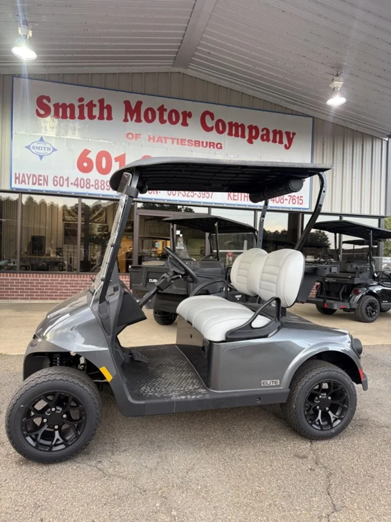 2027 E-Z-GO RXV photo 1