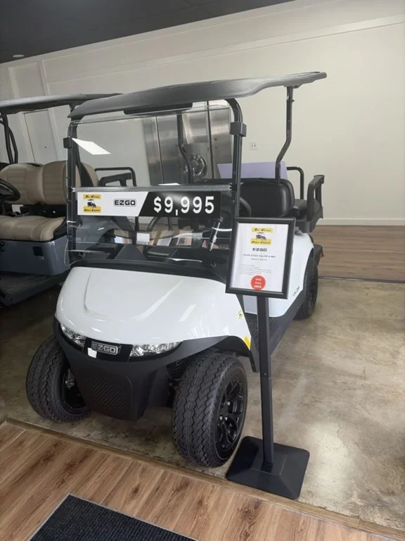 2026 E-Z-GO RXV 4 Valor S 48V Bright White photo 1