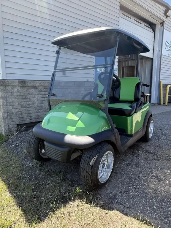 2008 Club Car Precedent Electric photo 1
