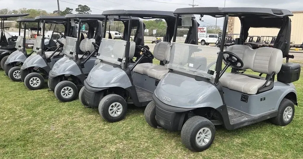 2023 E-Z-GO RXV ELiTE Lithium photo 1