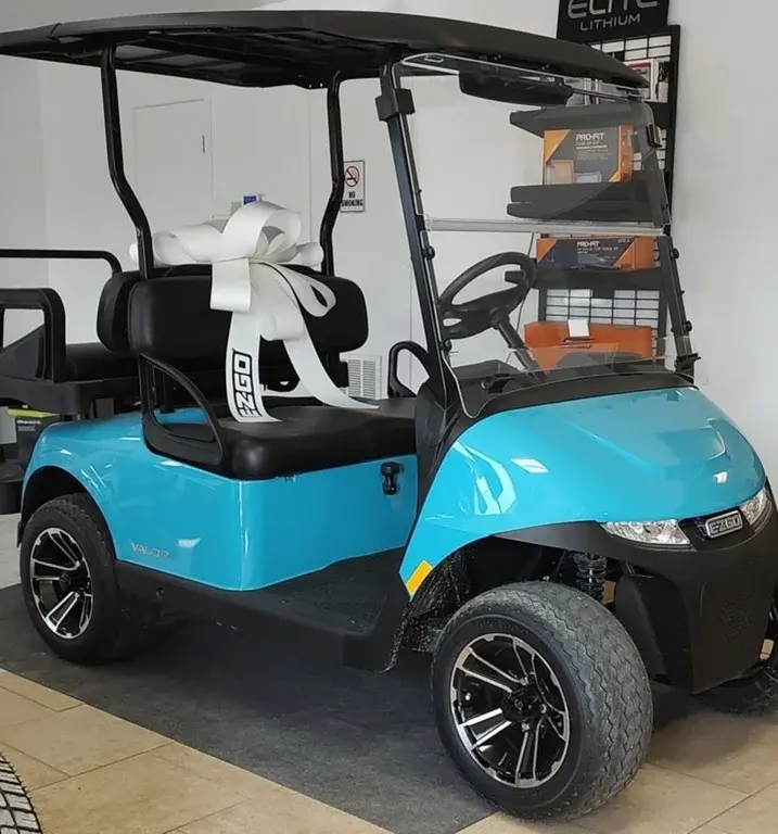 2025 E-Z-GO Valor photo 1
