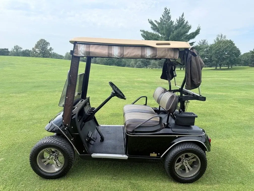 2008 E-Z-GO TXT photo 1