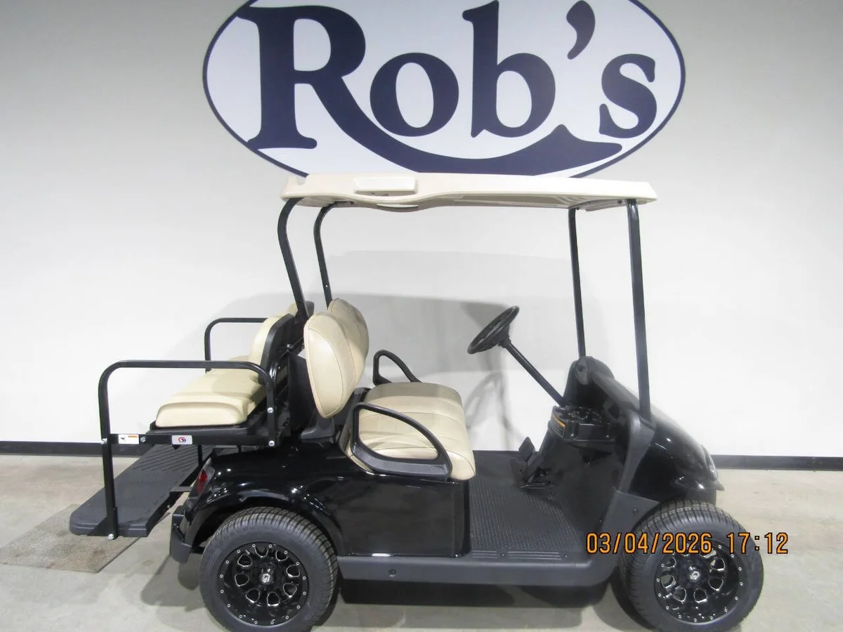 2020 E-Z-GO RXV Custom 4-Seater photo 1