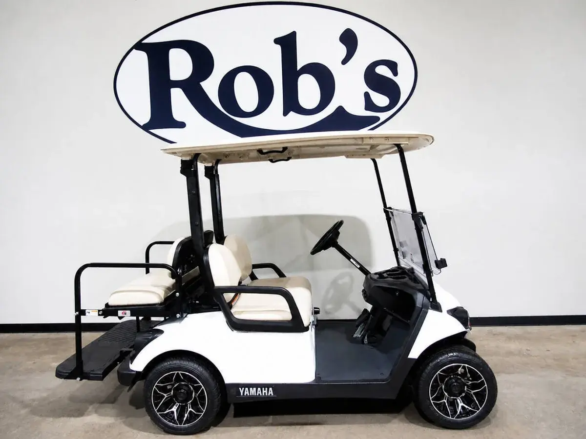 2022 Yamaha Drive Custom 4-Seater golf cart photo 1